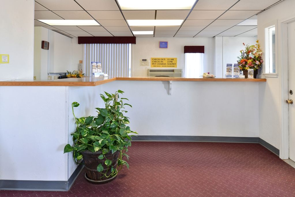 Americas Best Value Inn El Reno Интерьер фото